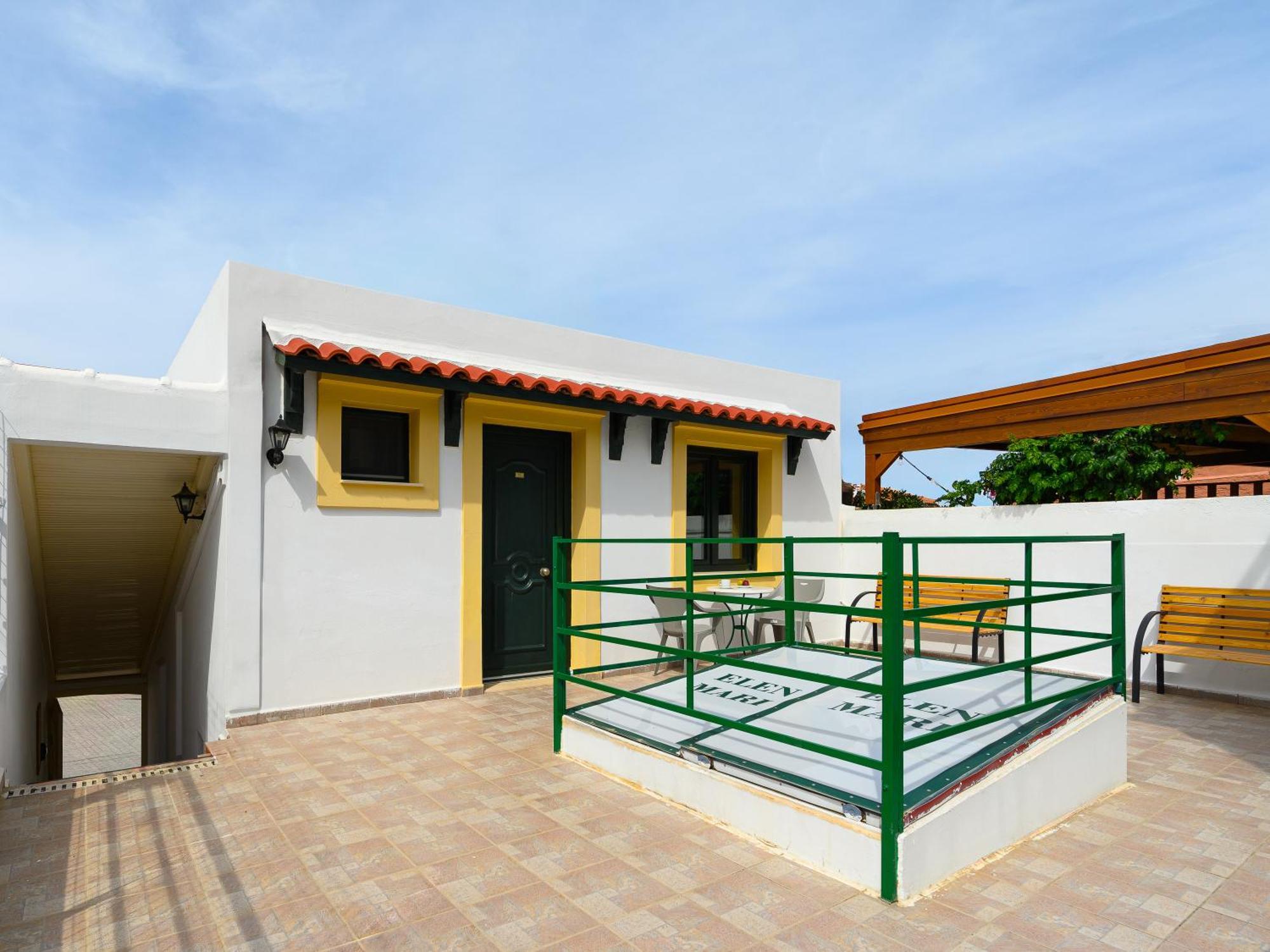 Elen-Mari Appartement Chersonissos Buitenkant foto